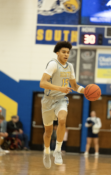 Falcon boys basketball back and hoping to change history